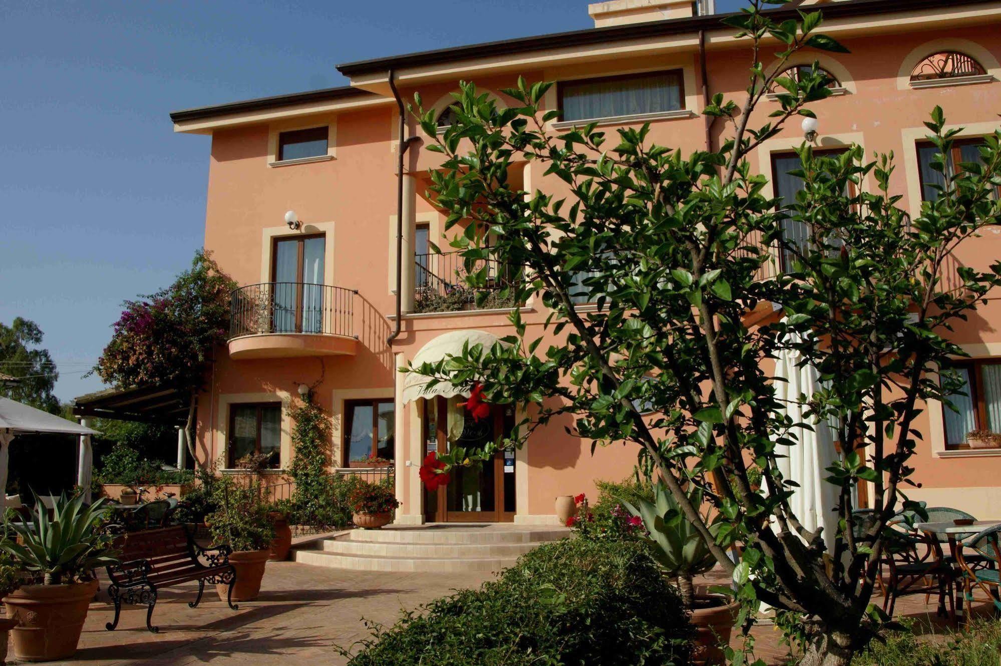 Villa Aurora Ле Кастела Екстериор снимка